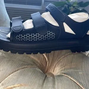 Gucci | Shoes | New Authentic Gucci Hiking Sport Sandal  display picture 2